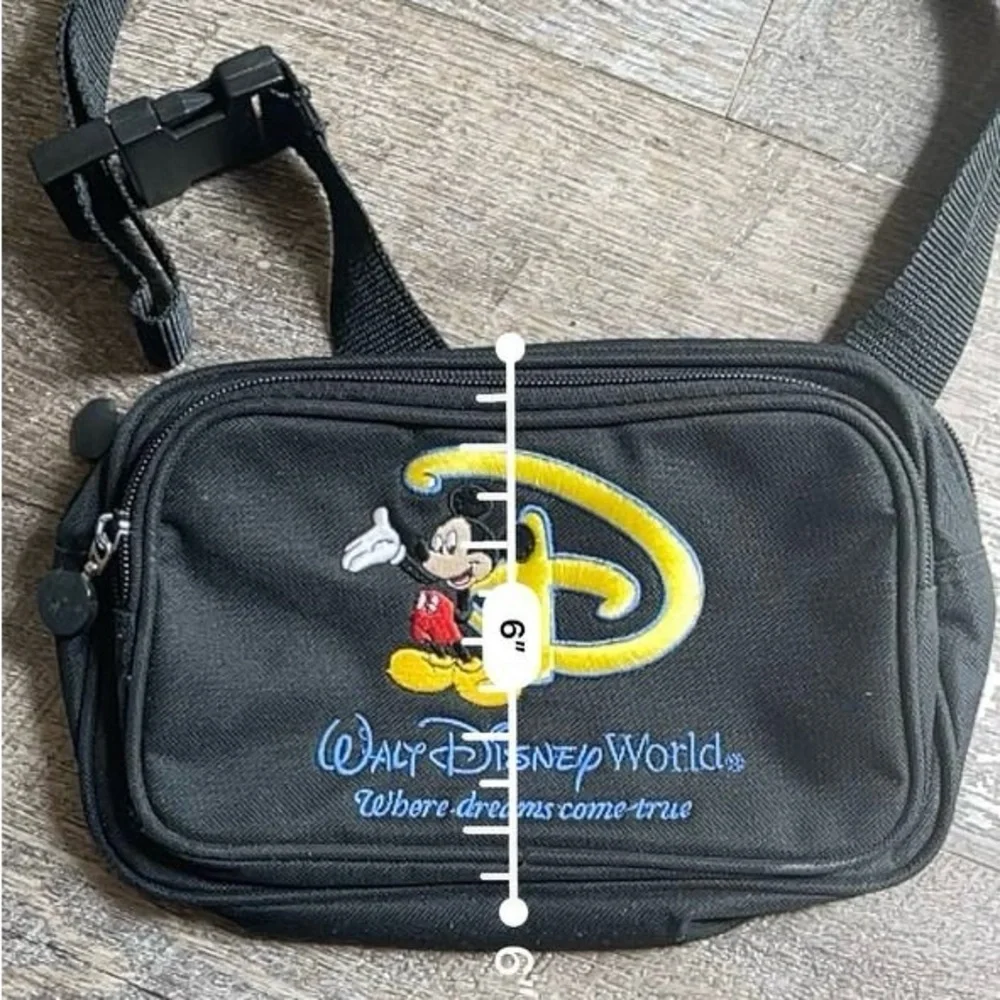 Hip‎ Bag Fanny Pack Walt Disney World Where Dreams Come True Mickey Mouse Black